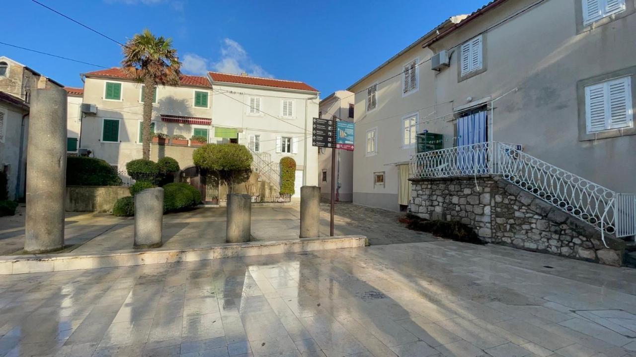 克尔克Casa Di Nives公寓 外观 照片